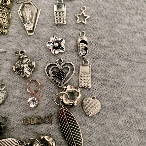 Mix Lot Of Charms And Pendants With Rings - Picture 5 of 5